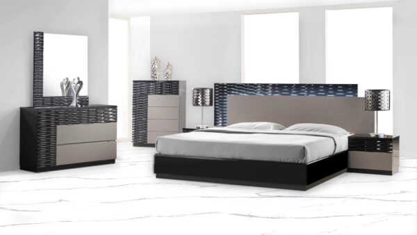Carrara White